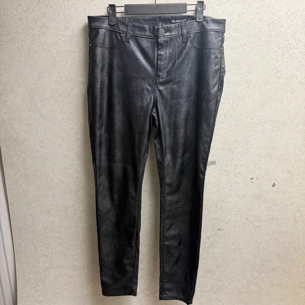 BLANKNYC Black Faux Leather Size 31 Skinny Fit Mobwife Goth Rocker Edgy Pants